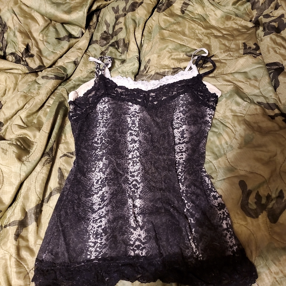 Black and white cami